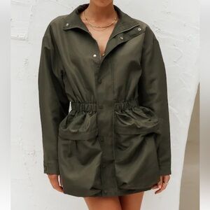 Lioness Quentin Parachute Jacket Size Small Army Green